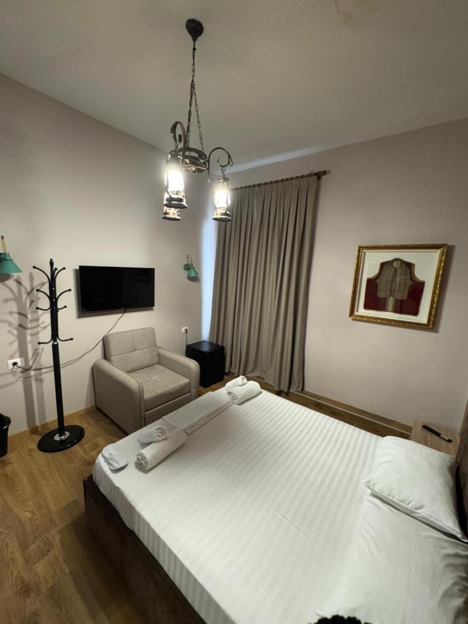 Oda Garden Boutique Hotel ติรานา ภายนอก รูปภาพ