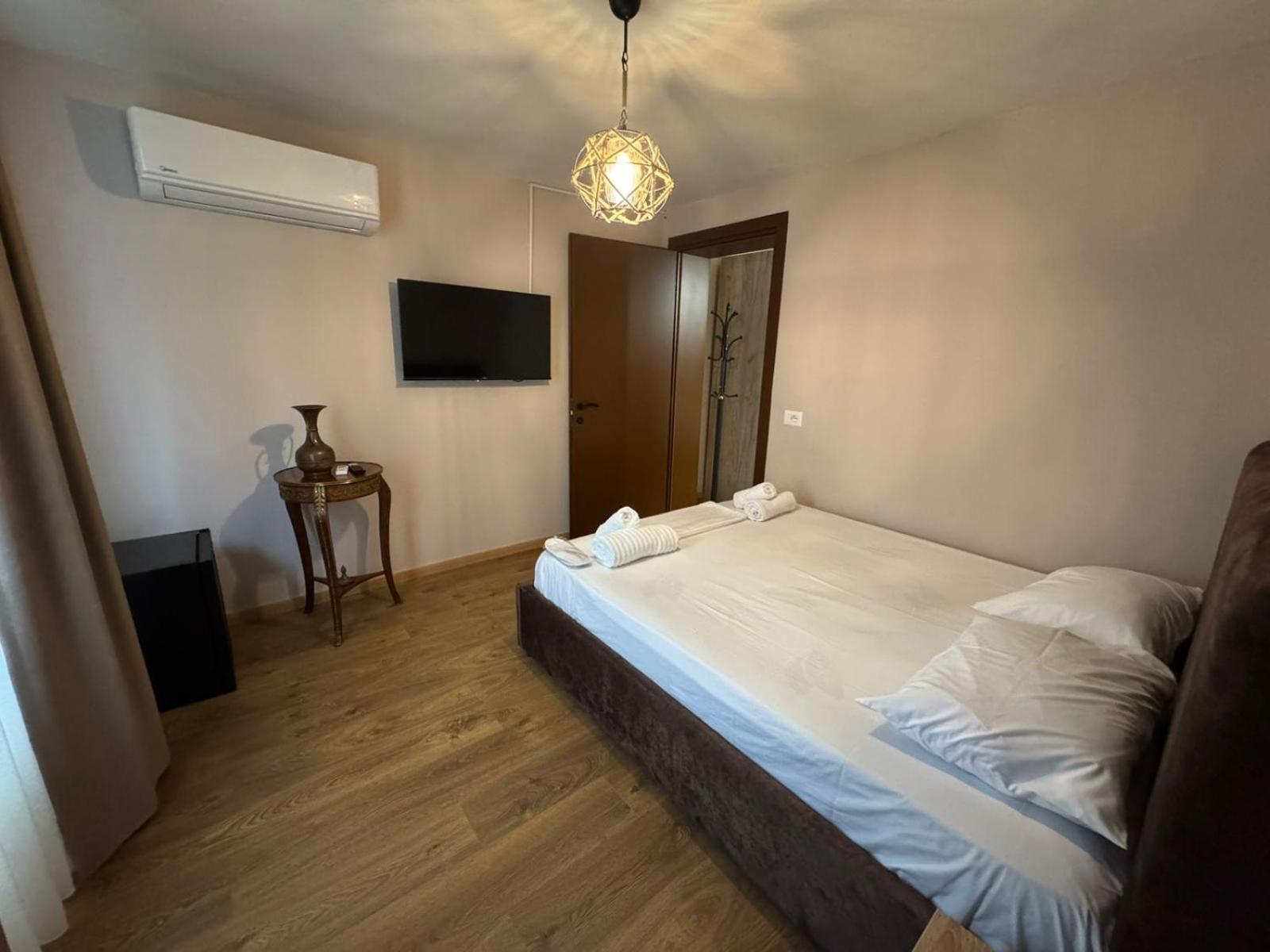 Oda Garden Boutique Hotel ติรานา ภายนอก รูปภาพ